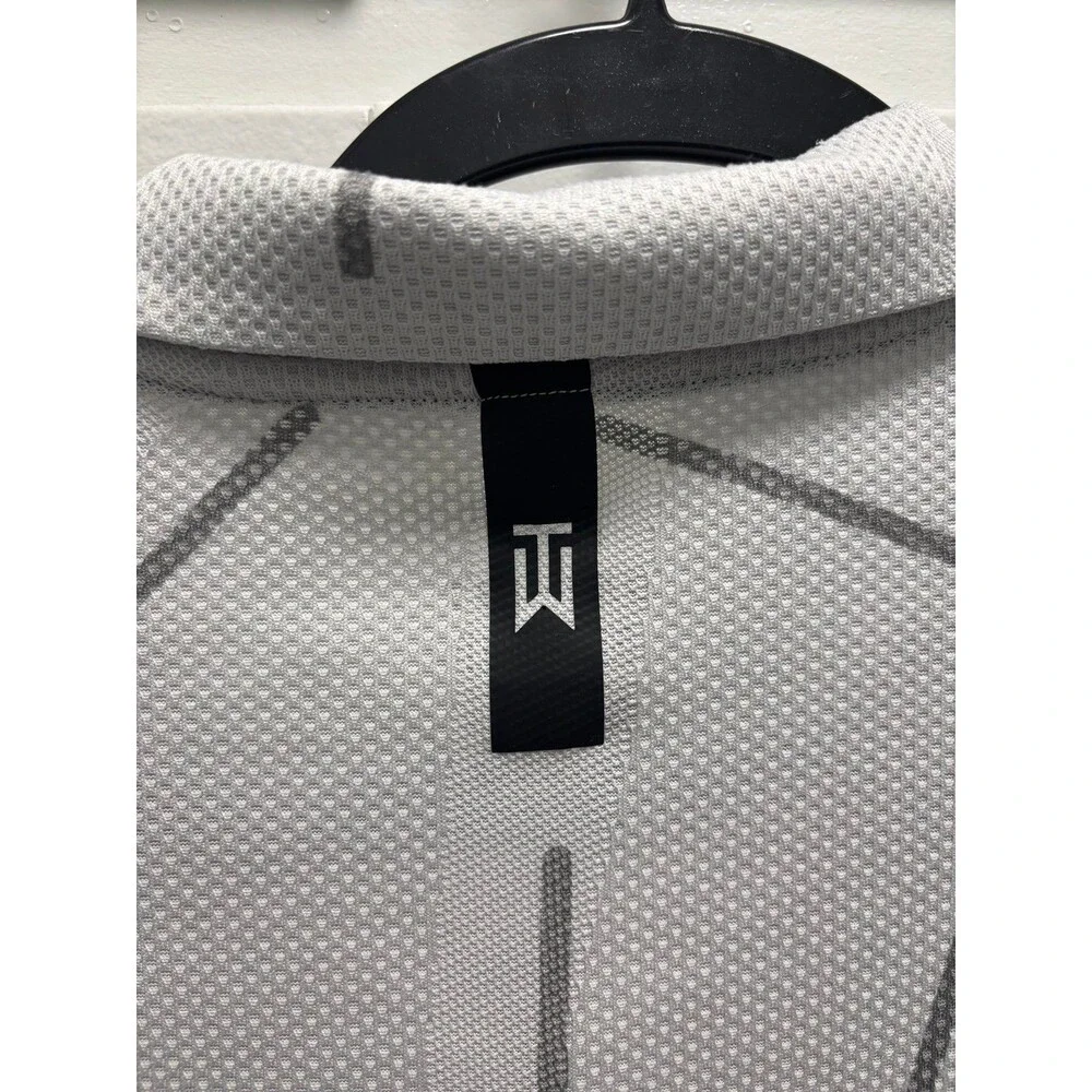 Nike Tiger Woods Golf Polo Shirt Wailea Maui Hawaii Mens Short Sleeve